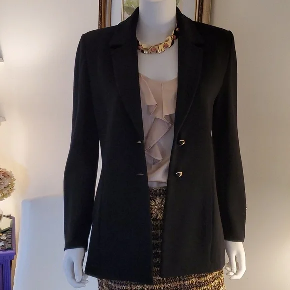St. John Basics 2-Button Black Blazer in Classic Santana Knit, Size 8 - Picture 3 of 12